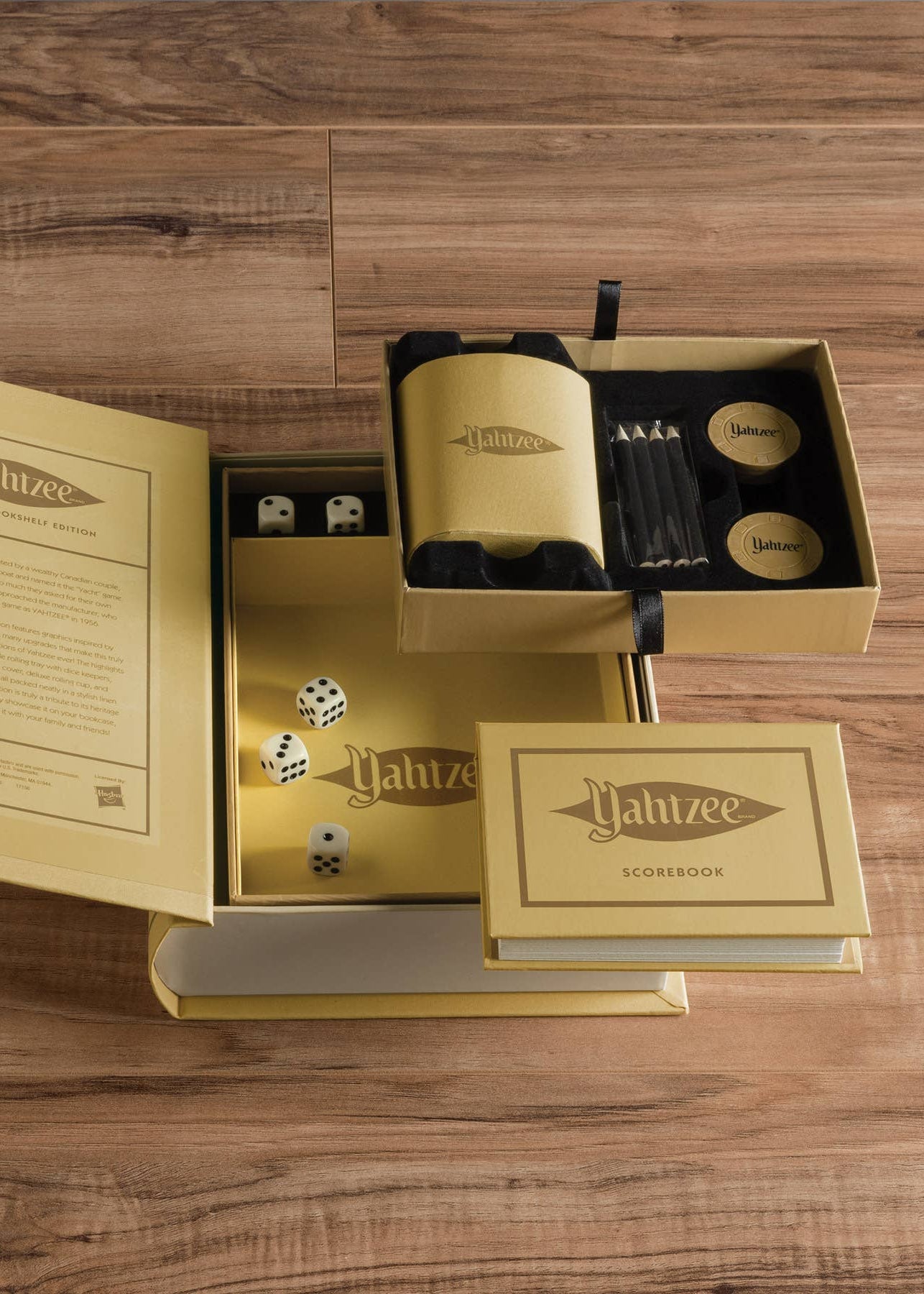Yahtzee Vintage Bookshelf Edition