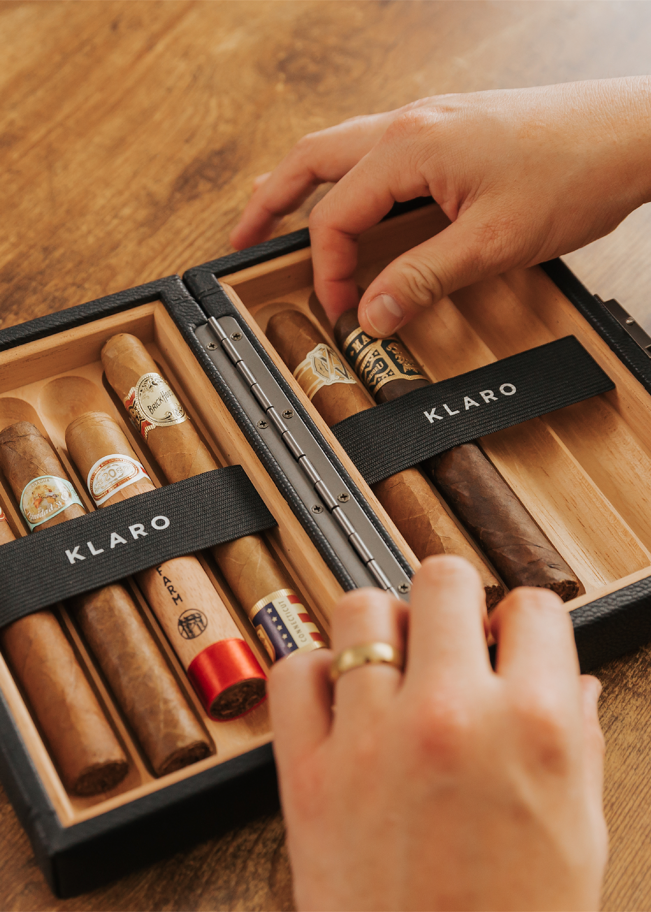 Maxwell 8-Cigar Travel Case