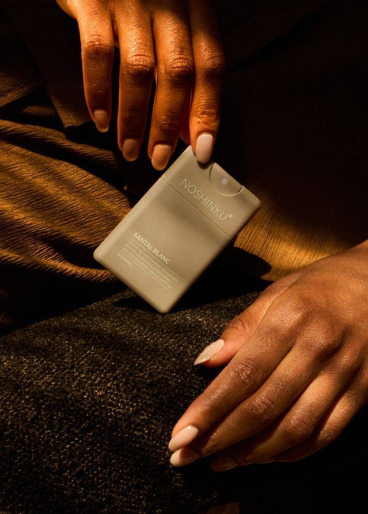 Santal Blanc Moisturizing Pocket Sanitizer